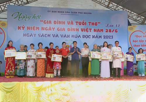 Tổ Chức Ngày Hội Gia Đình ( Family Days)