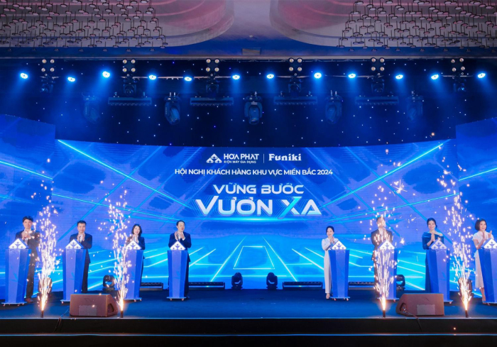 Tổ Chức Hội Nghị Khách Hàng