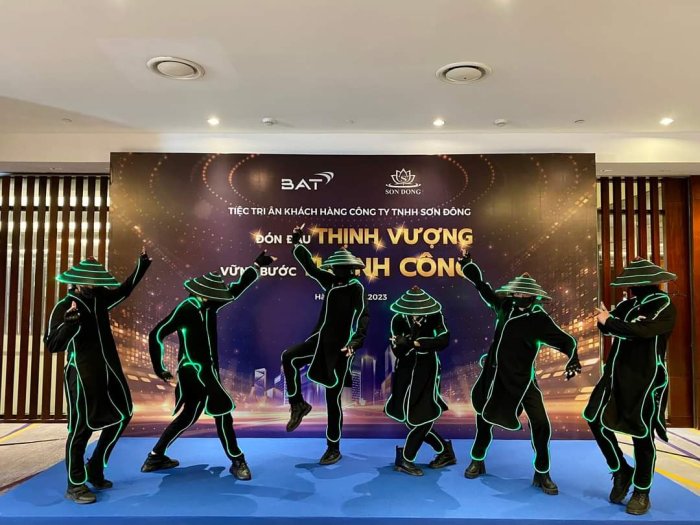 Nhóm Nhảy Đèn LED – LED Dance | Vũ Đạo LED Dance Nghệ Thuật Sôi Động