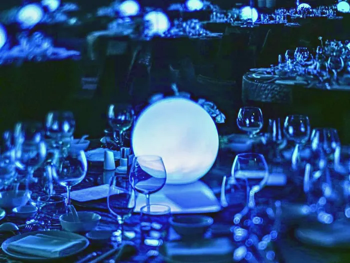 Cho Thuê Bóng LED Phát Sáng Trang Trí Sự Kiện